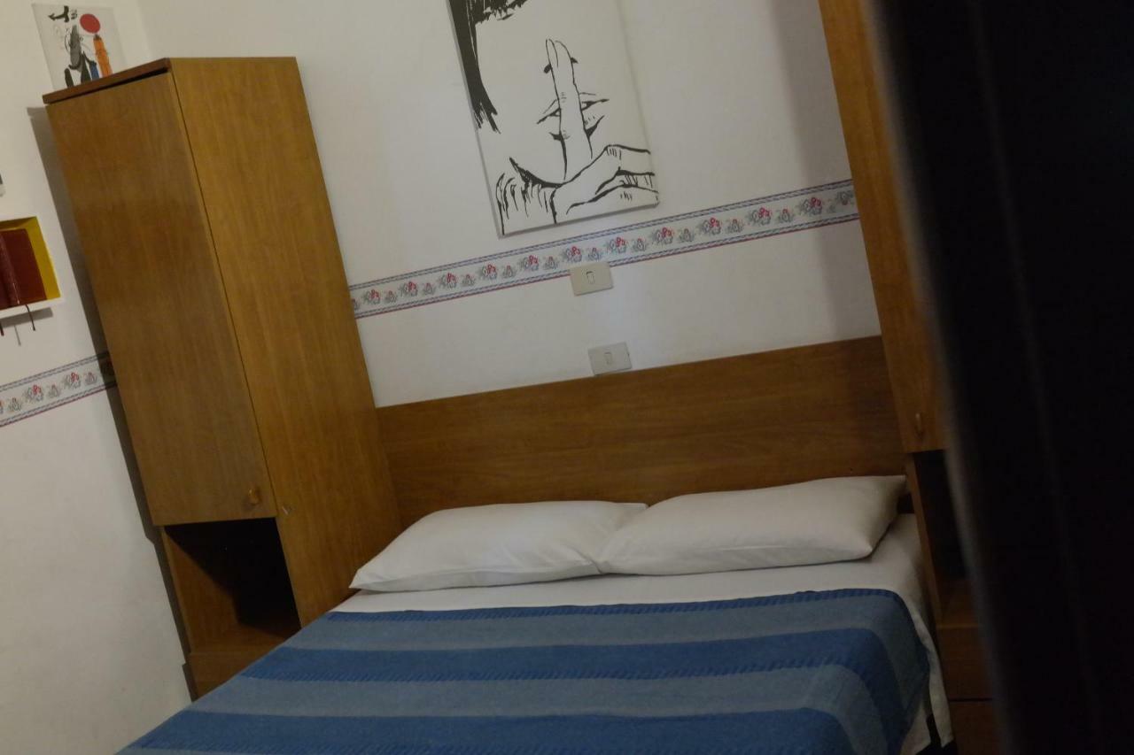Hotel Houston Livorno - Struttura Esclusivamente Turistica - Not For Business Or Workers Eksteriør bilde
