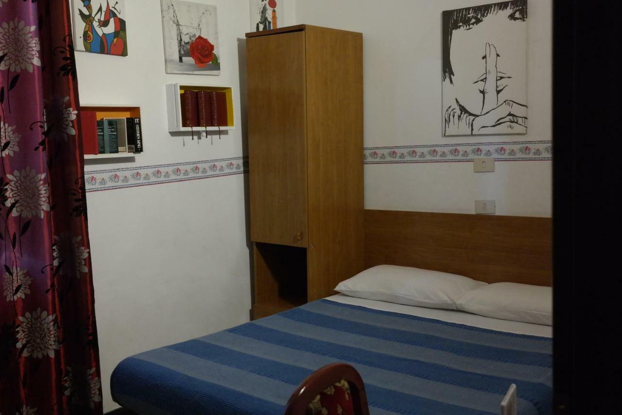 Hotel Houston Livorno - Struttura Esclusivamente Turistica - Not For Business Or Workers Eksteriør bilde